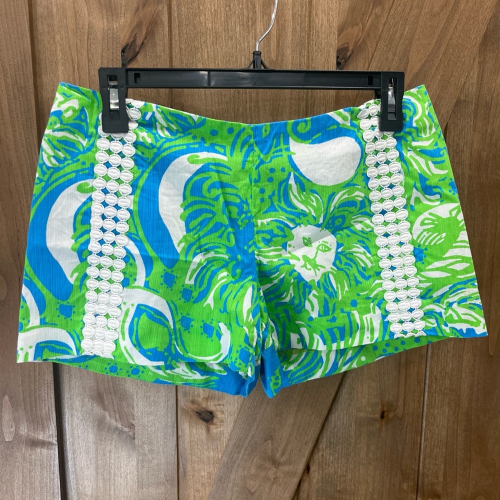 Lilly Pulitzer Size 4 Roar of the Jungle  Green and Blue Women's Shorts EUC
